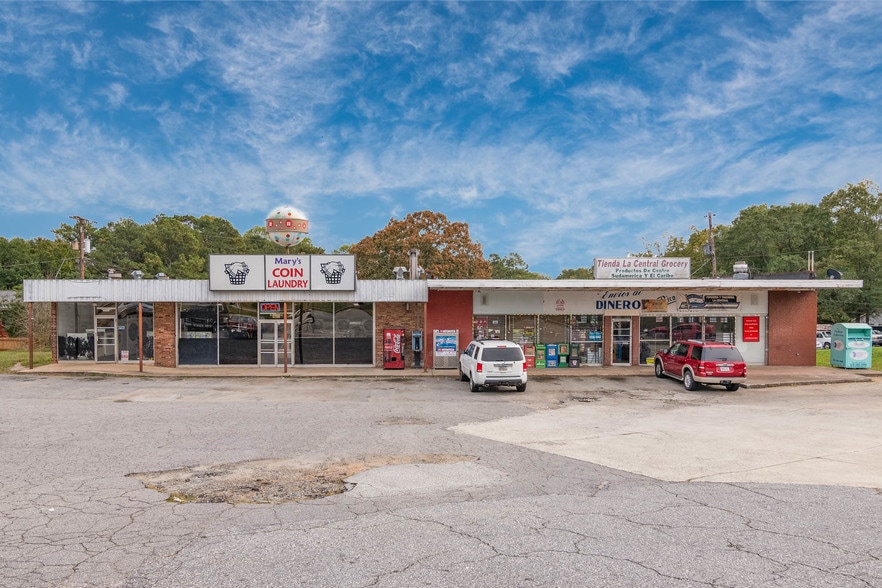 More Photos Of 1525 SE Austell Rd, Marietta Freestanding For Sale