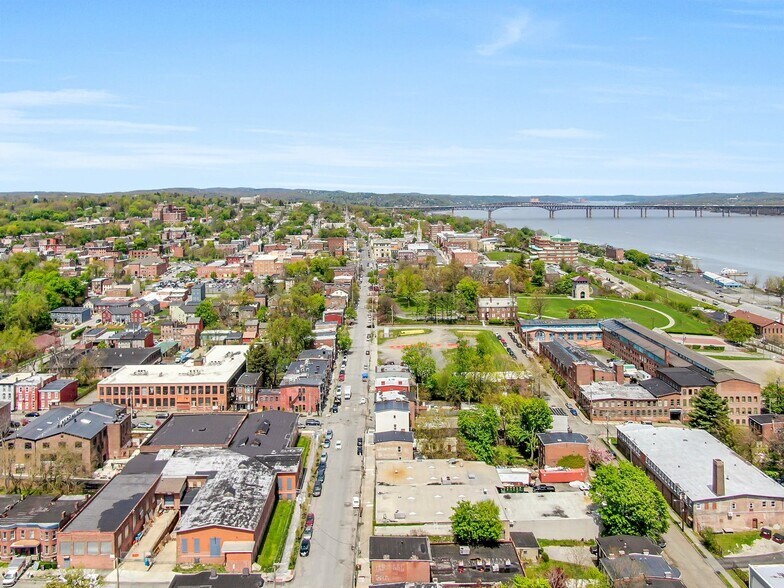 More Photos Of 24 Johnes St, Newburgh Light Manufacturing For Lease