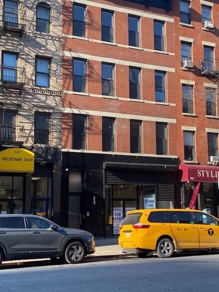 More Photos Of 659 Tenth Ave, New York Apartments For Lease