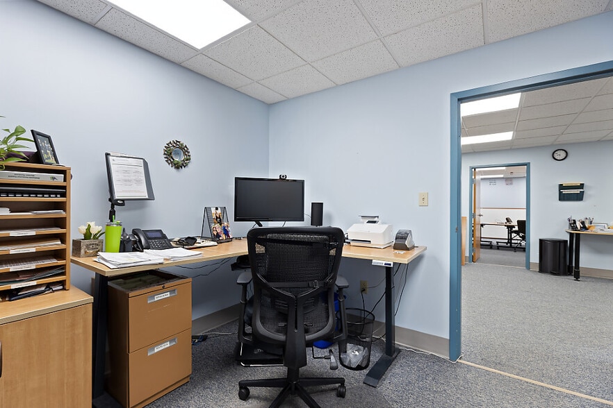 More Photos Of 219 Capitol St, Augusta Office For Lease