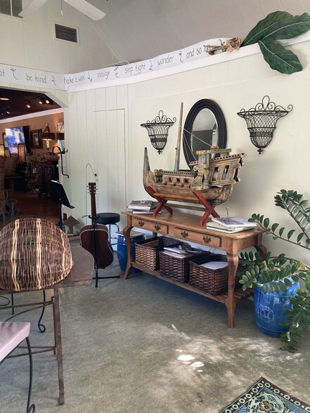 More Photos Of 1241 Dixie Hwy, Rossford Garden Center For Sale