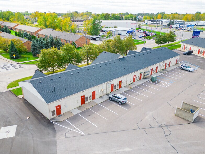 More Photos Of 14555-14747 Frazho Rd, Warren Freestanding For Lease