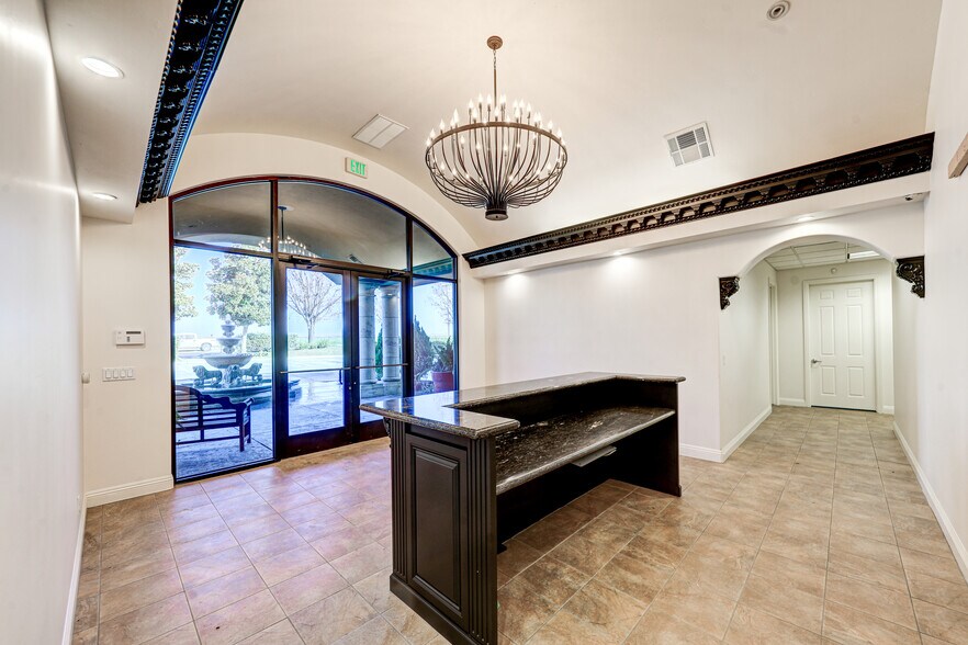 More Photos Of 34933 Imperial Ave, Bakersfield Industrial For Lease
