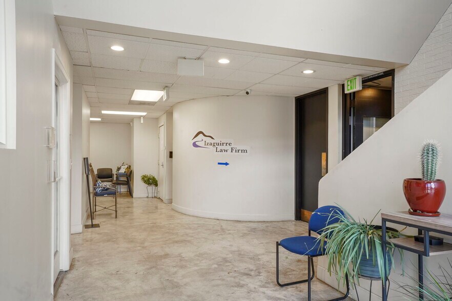 More Photos Of 1287 Lake Plaza Dr, Colorado Springs Office For Sale