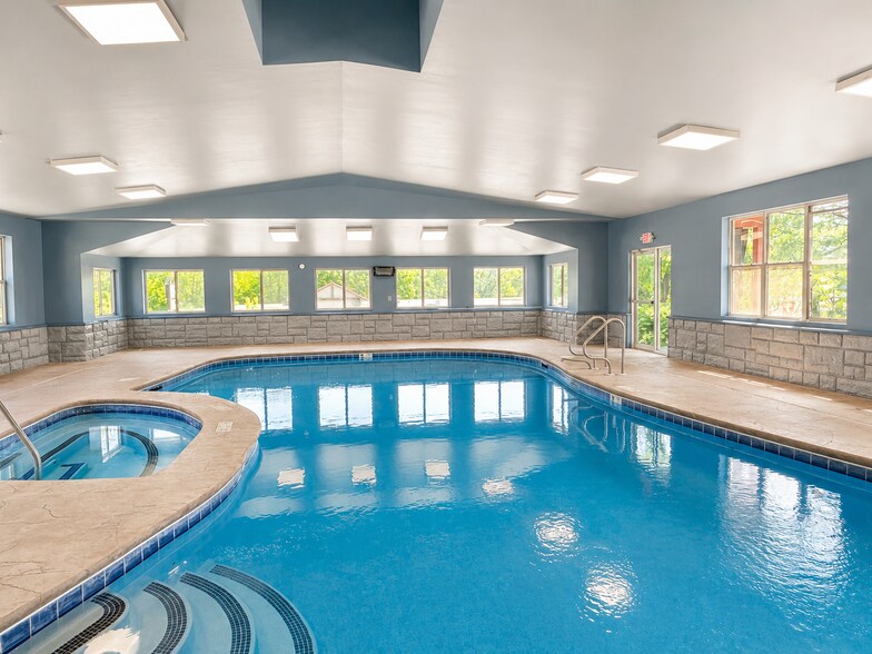More Photos Of 1545 Us-9, Lake George Hotel For Sale
