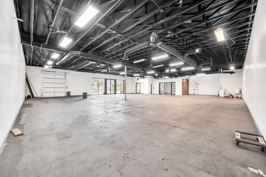 More Photos Of 400 S Idaho Rd, Apache Junction Freestanding For Lease