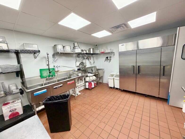 More Photos Of 31 Broadway, Denville Storefront Retail Residential For Lease