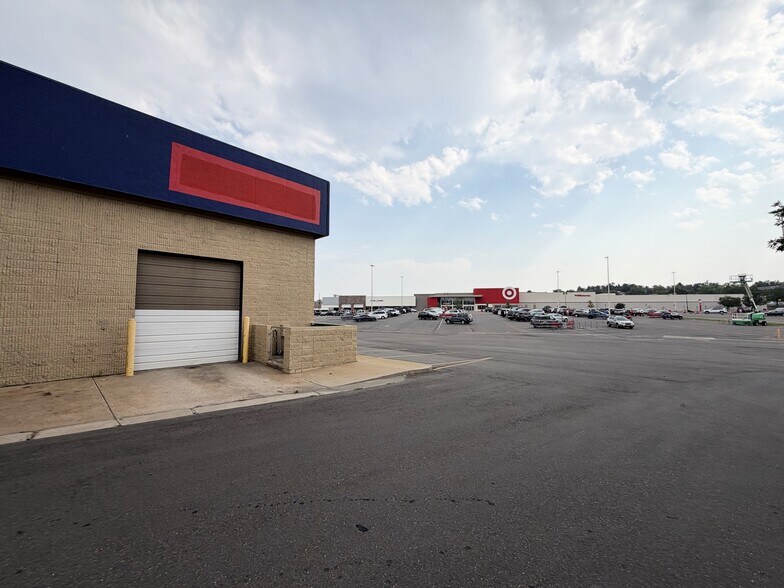 More Photos Of 7999 Wadsworth Blvd, Arvada Auto Repair For Lease