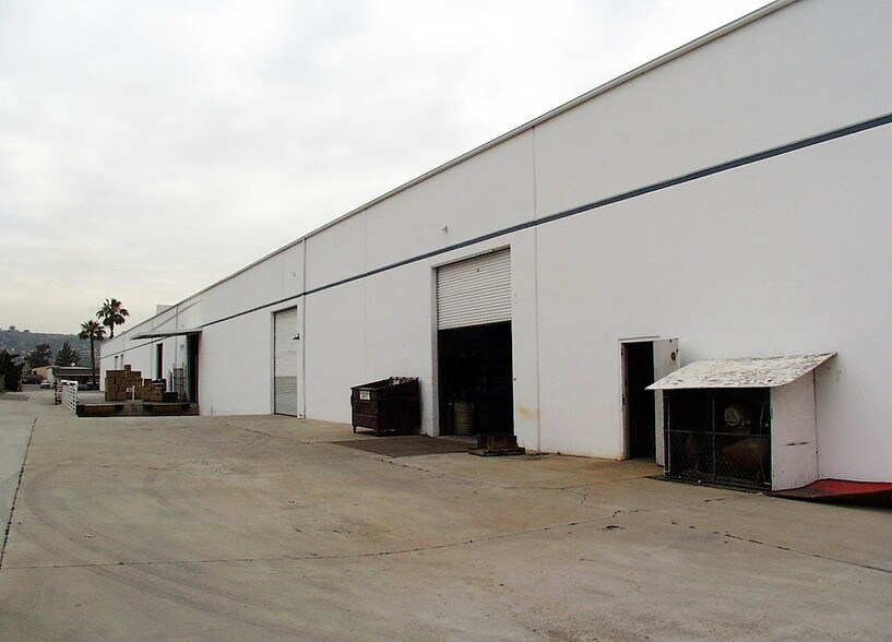 More Photos Of 1545-1575 Pioneer Way, El Cajon Warehouse For Lease