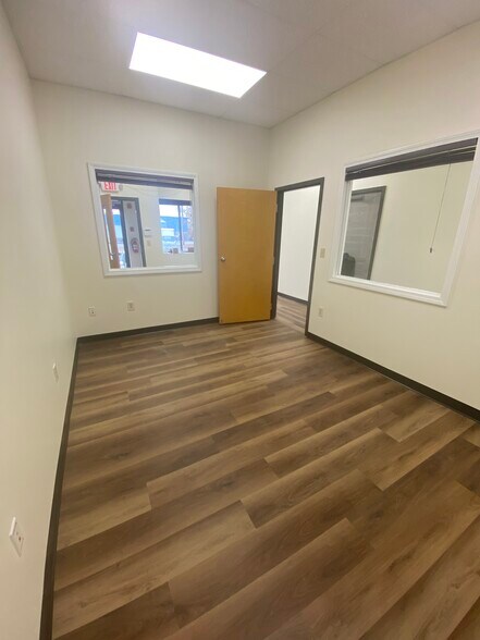 More Photos Of 292 Page St, Stoughton Warehouse For Lease