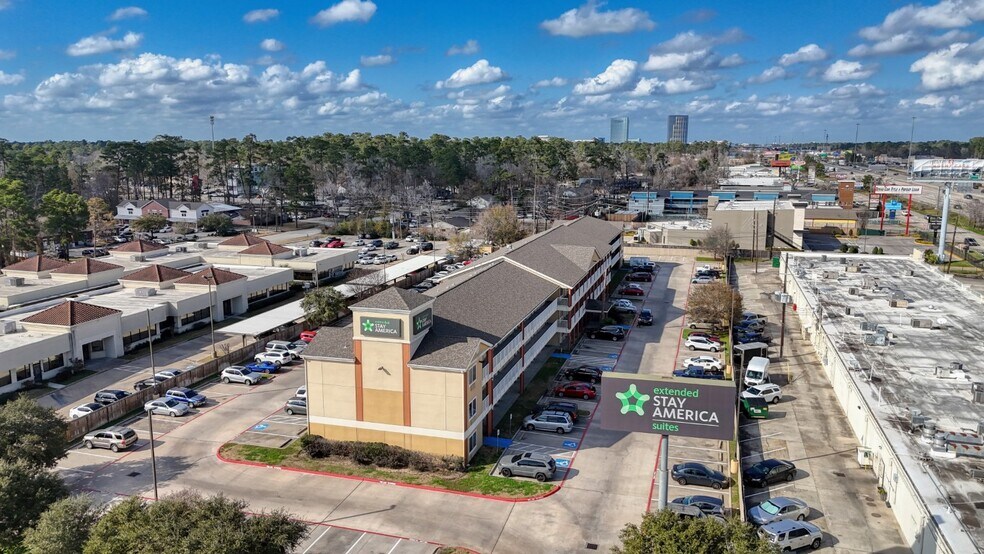 More Photos Of 150 Valley Wood Dr, Spring Hotel For Sale