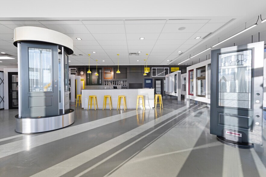 More Photos Of 139 Boul Sir-Wilfrid-Laurier, Saint-Basile-le-Grand Freestanding For Sale