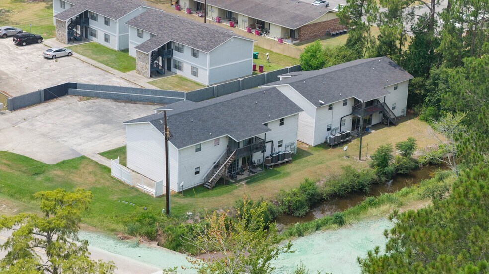 More Photos Of 1900 City Circle Rd, Baxley Multifamily For Sale