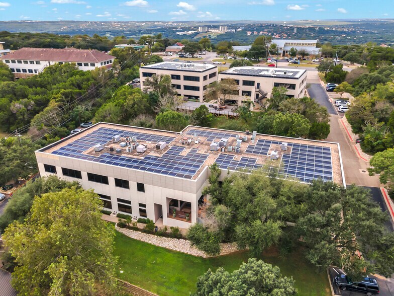 More Photos Of 7004 Bee Caves Rd, Austin Office For Lease