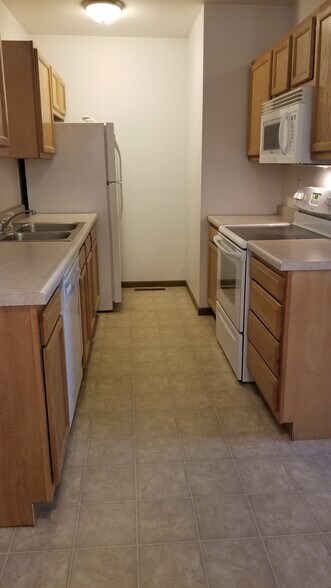 More Photos Of 230 S Dubuque St, Solon Multifamily For Sale