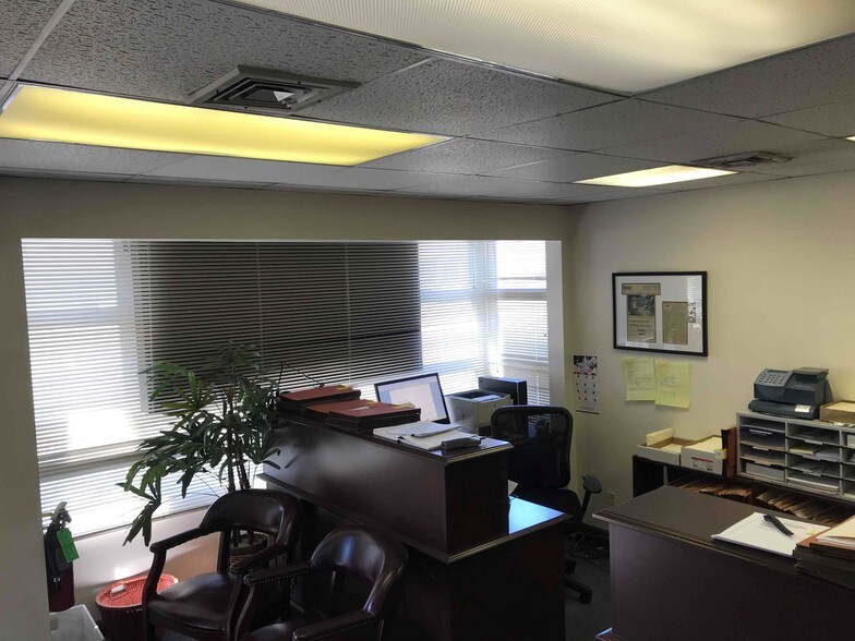 More Photos Of 522 Route 18, East Brunswick Medical For Lease
