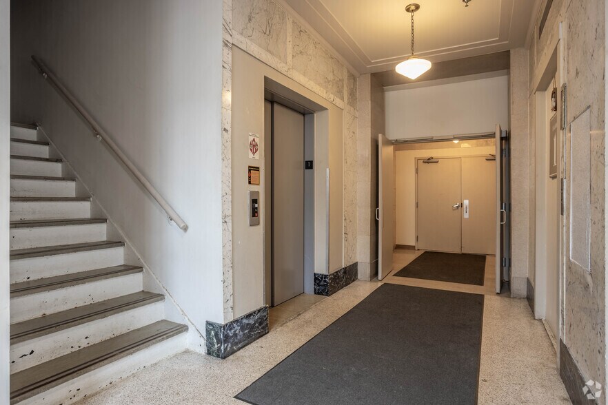 More Photos Of 59 Lincoln Way E, Massillon Apartments For Lease