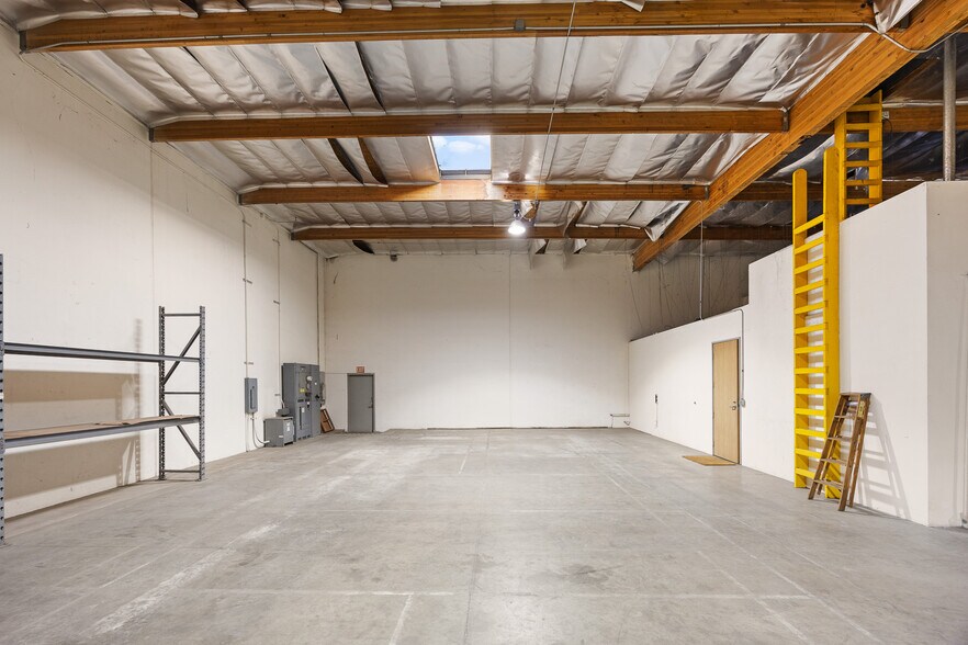 More Photos Of 21117 Commerce Pointe Dr, City Of Industry Warehouse For Lease