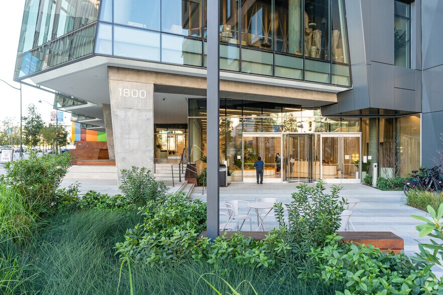 More Photos Of 1800 Owens St, San Francisco Office For Lease