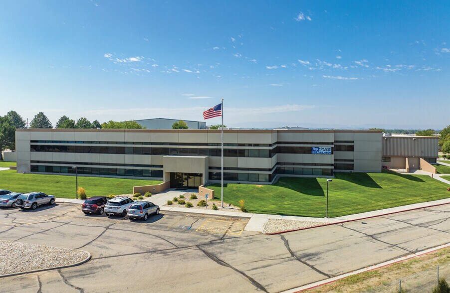 More Photos Of 1551 11th Ave N, Nampa Manufacturing For Lease