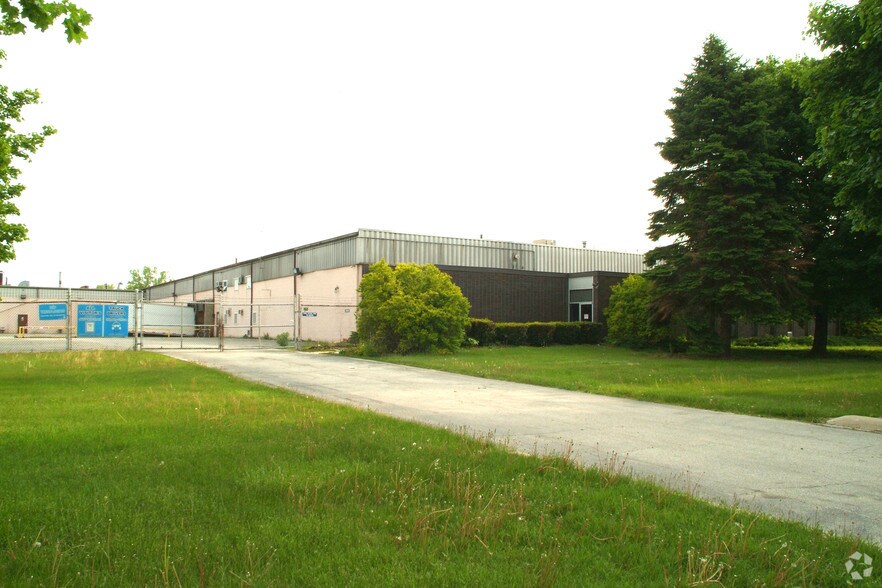 Primary Photo Of 1721 Dove St, Port Huron Warehouse For Sale