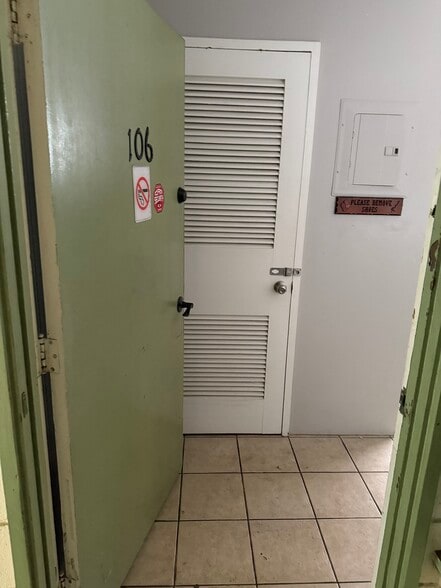 More Photos Of 2406 Kuhio Ave, Honolulu Apartments For Sale