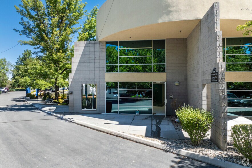 More Photos Of 850 E Patriot Blvd, Reno Showroom For Sale