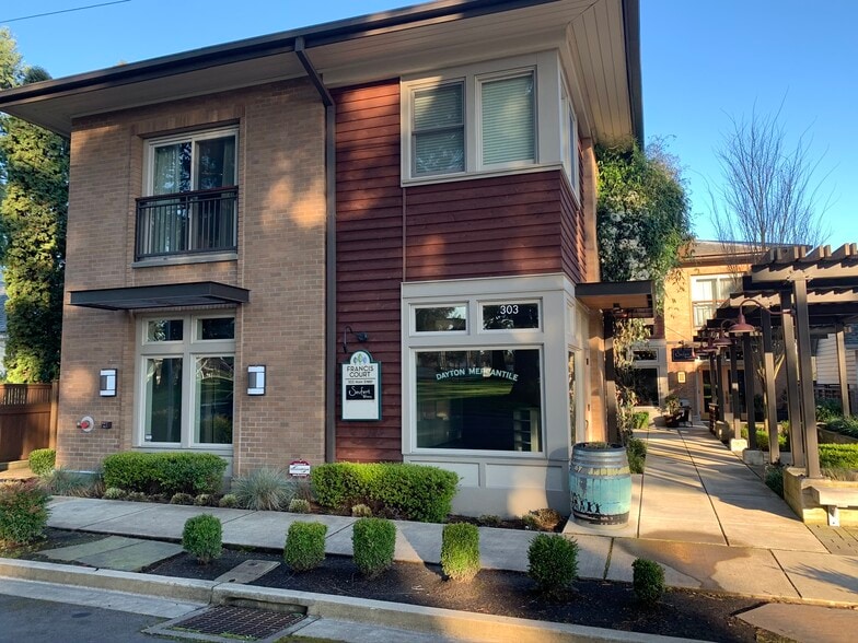 Primary Photo Of 303 Main St, Dayton General Retail For Lease