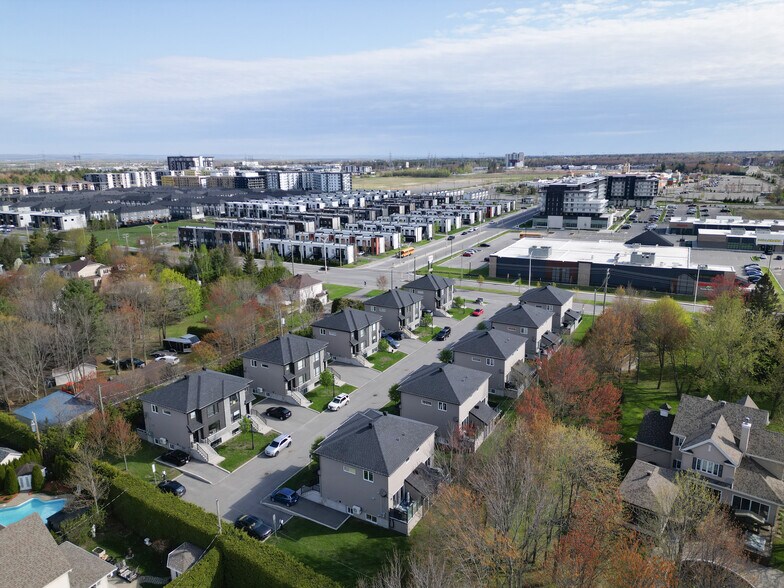 More Photos Of , Mirabel Multifamily For Sale