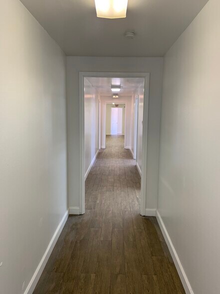 More Photos Of 10210 Monroe Dr, Dallas Light Distribution For Lease