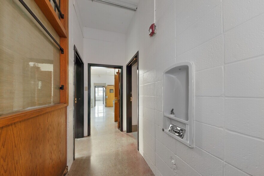 More Photos Of 1607 Mansfield St, Cincinnati Schools For Lease