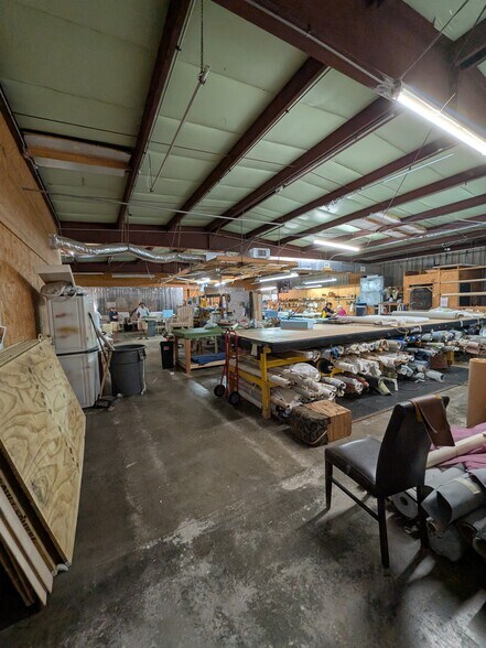 More Photos Of 2200 51st St, Sarasota Warehouse For Sale