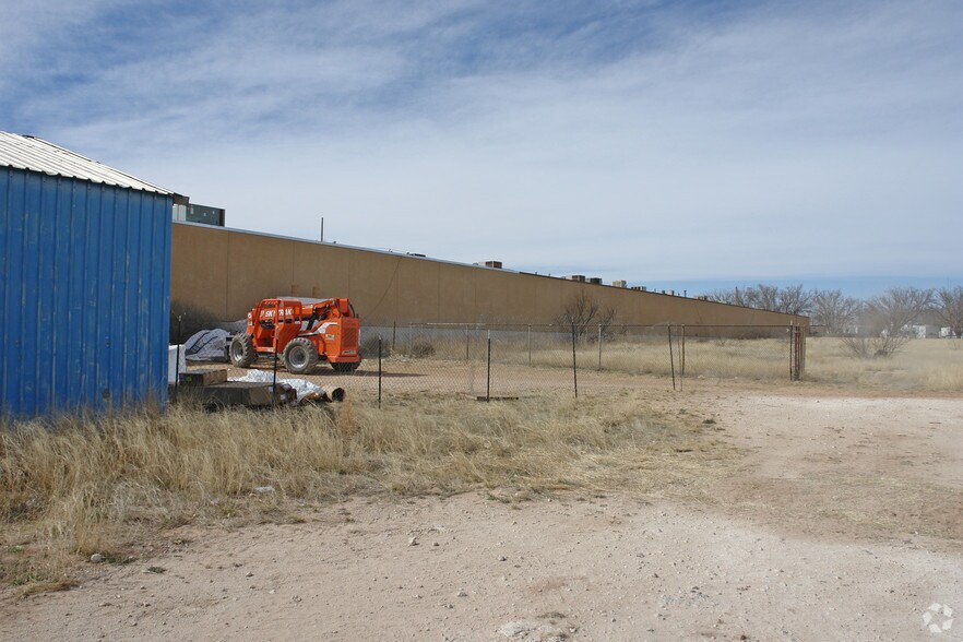 More Photos Of 2802-2826 County Rd W, Odessa Storefront For Lease