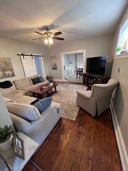 More Photos Of 313 Fairfield Ave, Bellevue Storefront Retail Residential For Sale