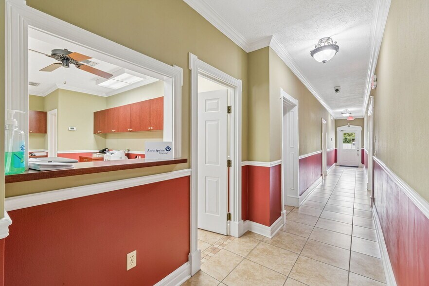 More Photos Of 5701 Main St, New Port Richey Medical For Sale