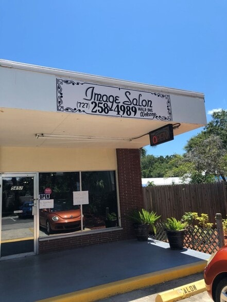 More Photos Of 5451 31st St S, Saint Petersburg General Retail For Sale