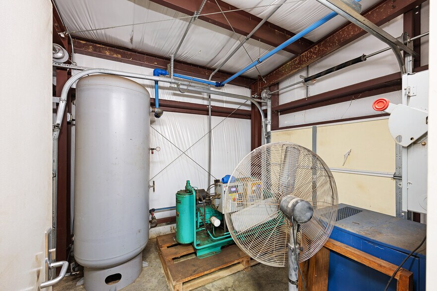 More Photos Of 1551 Highway 124, Greenfield Industrial For Sale