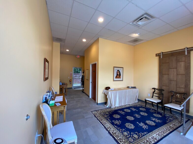More Photos Of 4000 Bearcat Way, Morrisville Flex For Lease