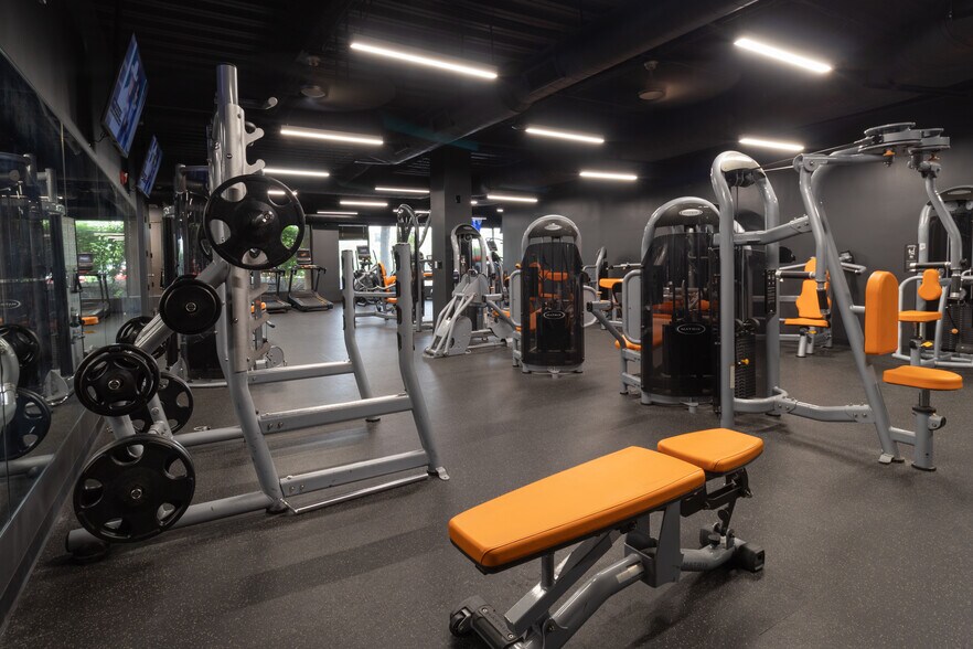 More Photos Of 1717 Dixie Hwy, Ft Wright Office For Lease