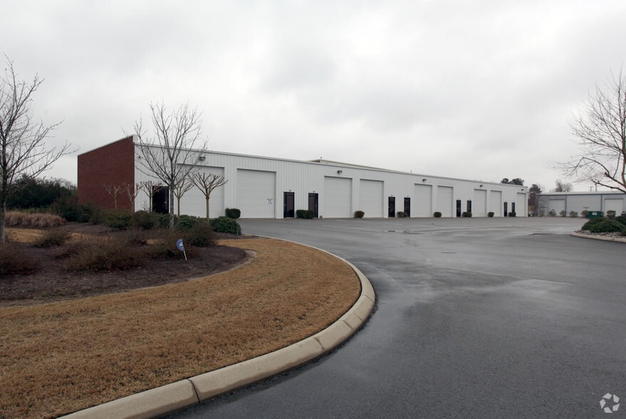 Primary Photo Of 3210 Pennington Dr, Wilmington Flex For Lease