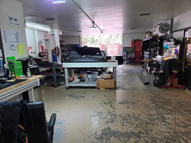 More Photos Of 8535 Rees St, Port Richey Service Station For Sale