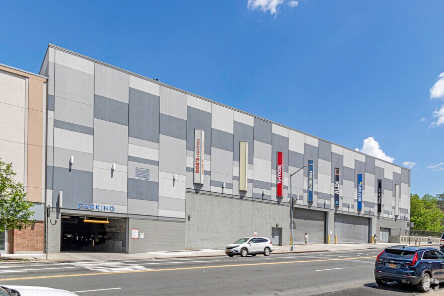 More Photos Of 171 W 230th St, Bronx Freestanding For Lease