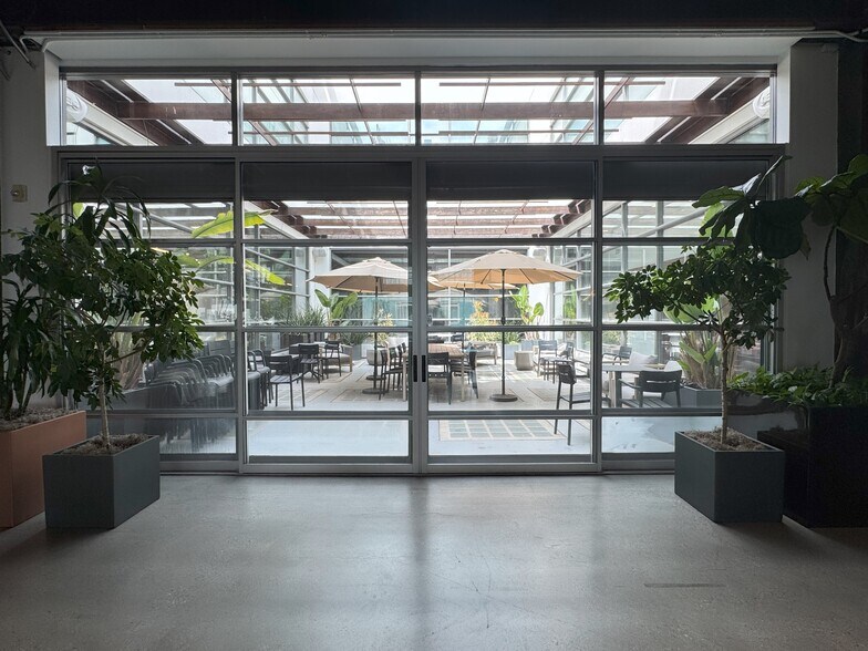 More Photos Of 1422-1424 2nd St, Santa Monica Office For Lease