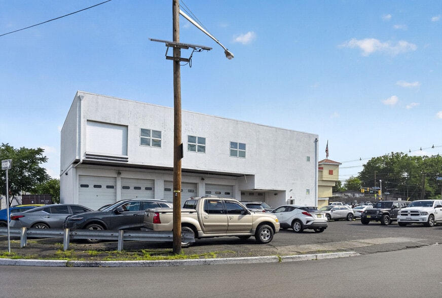 More Photos Of 37 Stefanic Ave, Elmwood Park Warehouse For Sale