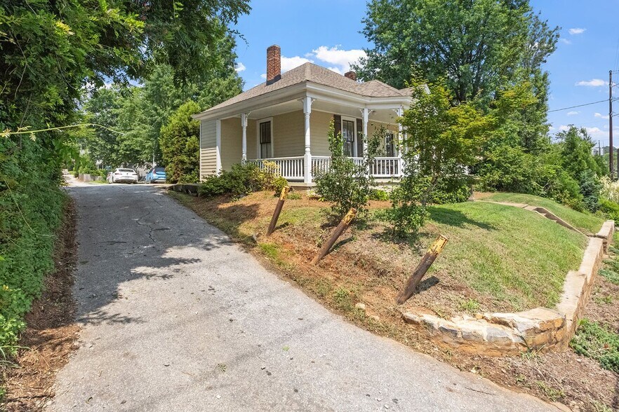 More Photos Of 516 W Peace St, Raleigh Office For Sale