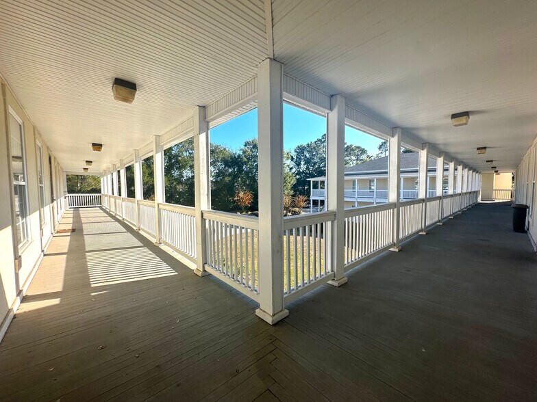 More Photos Of 1149 Cornell Ave, Savannah Medical For Lease