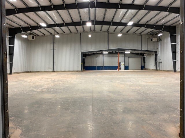 More Photos Of 3183 Highway 22 N, Dickinson Manufacturing For Lease