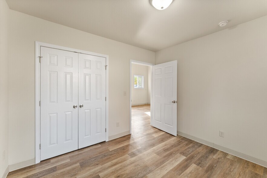 More Photos Of 132 NE Rifle Range St, Roseburg Apartments For Sale