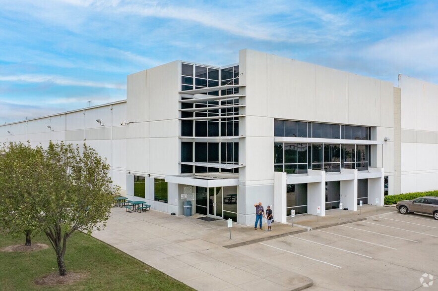 Primary Photo Of 1805 Greens Rd, Houston Distribution For Lease
