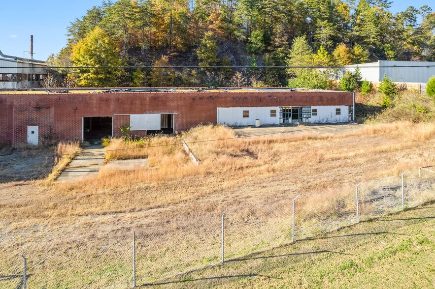 More Photos Of 1641 Fairystone Park Hwy, Stanleytown Warehouse For Sale